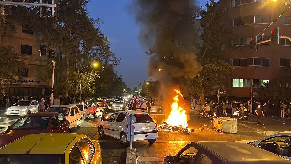 ЕС осудил разгон акций протеста в Иране