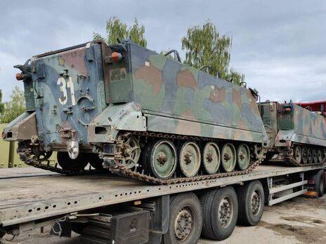 Глава Минобороны: Литва поставила Украине 50 БТР M113