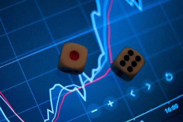 Reuters: торговля на валютной бирже стала похожа на игру в казино на фоне резких колебаний курсов