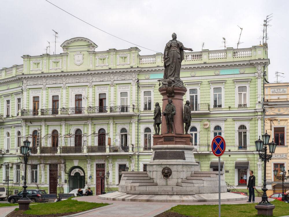 Одесский городской совет провалил голосование за демонтаж памятника Екатерине II - Гончаренко