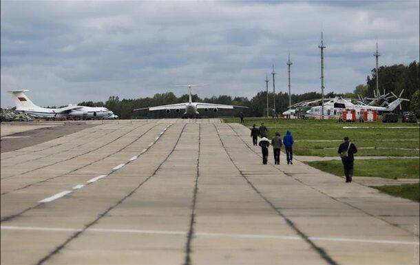 В Беларуси проведут "внезапную" проверку на авиабазе под Минском