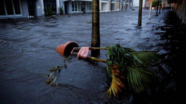 «Это будет катастрофа». Во Флориде оценивают последствия урагана «Иэн»