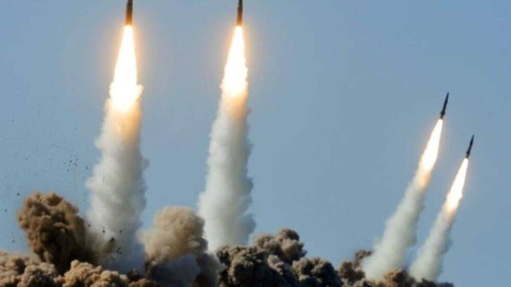 Удар по колонне в Запорожье: всего по городу оккупанты выпустили 16 ракет С-300