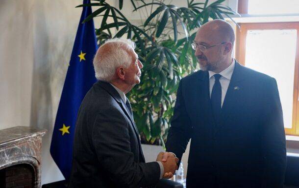 Шмыгаль обсудил в Брюсселе создание военной миссии ЕС для Украины