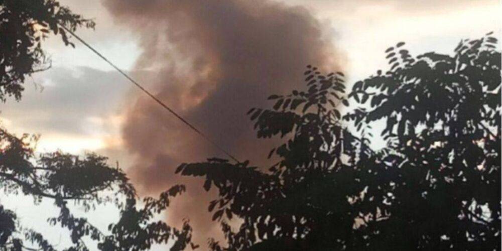 Жители Кривого Рога сообщают о взрывах в районе города. В облсовете подтвердили два ракетных удара
