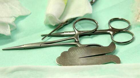 После обрезания 8-дневный малыш в тяжелом состоянии попал в больницу "Рамбам"
