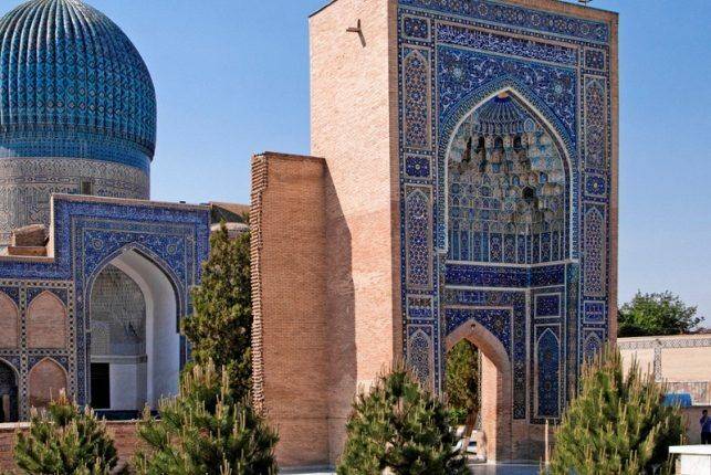 «Ямал» открывает полетную программу в Узбекистан
