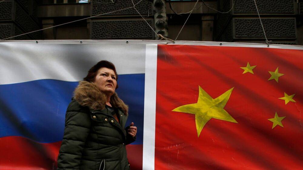 Опрос : россияне относятся к Китаю лучше, чем когда-либо