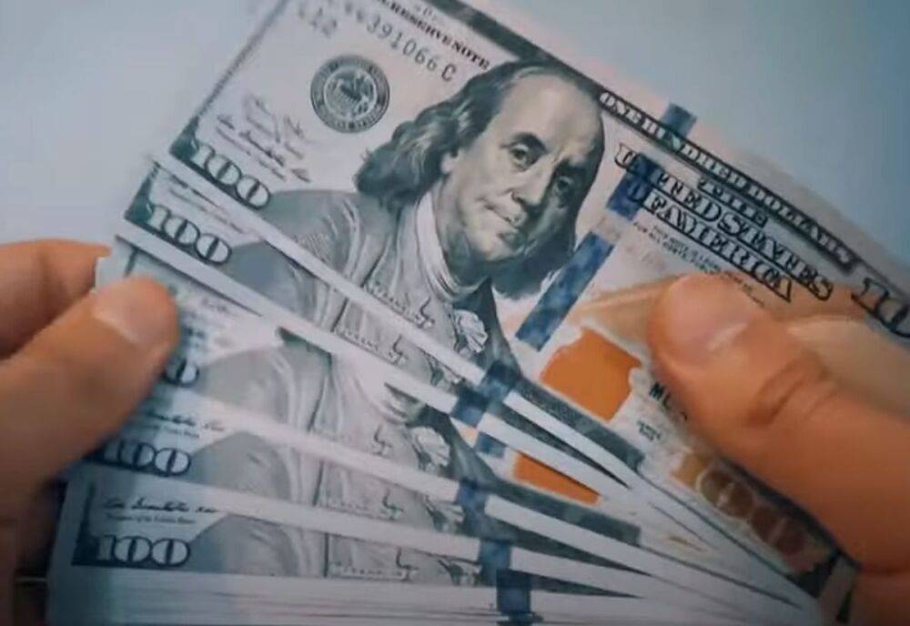 Скачок доллара до 50 гривен: украинцам рассказали, почему гривна может обвалиться – всего одно условие