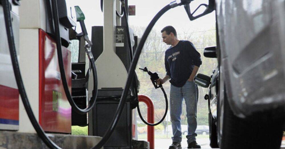 Акцизы и нефть: как и почему осенью вырастут цены на бензин