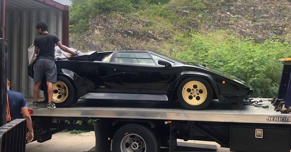 Культовый Lamborghini за миллион долларов более 30 лет прятали в Латинской Америке (видео)
