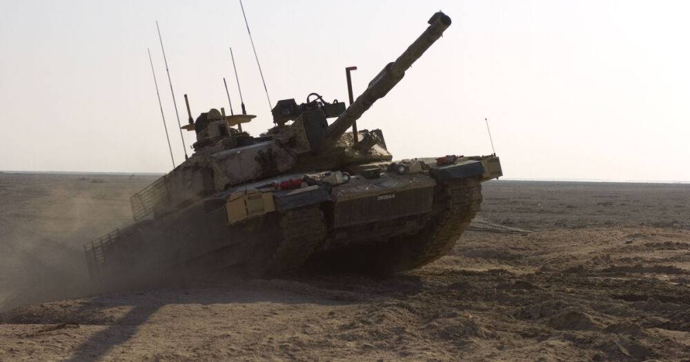 Посоветуются с союзниками: Лондон еще не определился с отправкой танков Challenger 2 в Украину