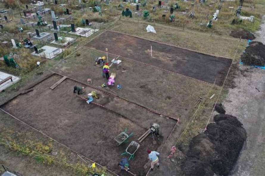 Археологи виявили курганну гробницю невідомої раніше культури (Фото)