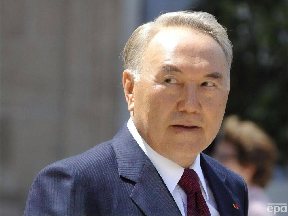 В Казахстане признали недействительным закон об "отце нации", который гарантировал Назарбаеву неприкосновенность и привилегии