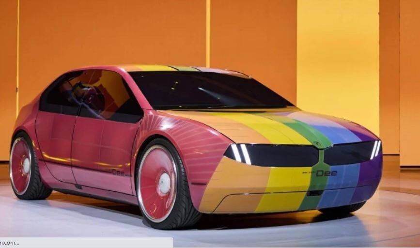 BMW выпустил меняющий цвет концепт-кар