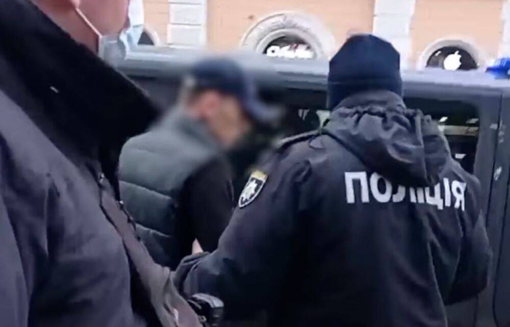 Украинский полицейский взялся расследовать преступление, которое он же и совершил: подробности выяснило ГБР
