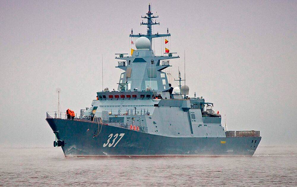 Росіяни вивели у Чорне море сім кораблів, включаючи ракетоносій