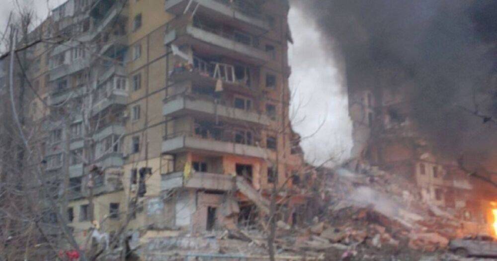 Очередной теракт нелюдей: Россияне попали в многоэтажку в Днепре, под завалами жители (ФОТО)