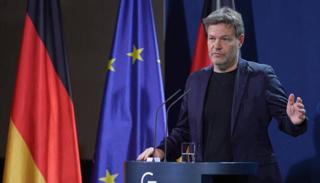 Вице-премьер Германии - о передаче танков Украине: Решение должно быть принято быстро