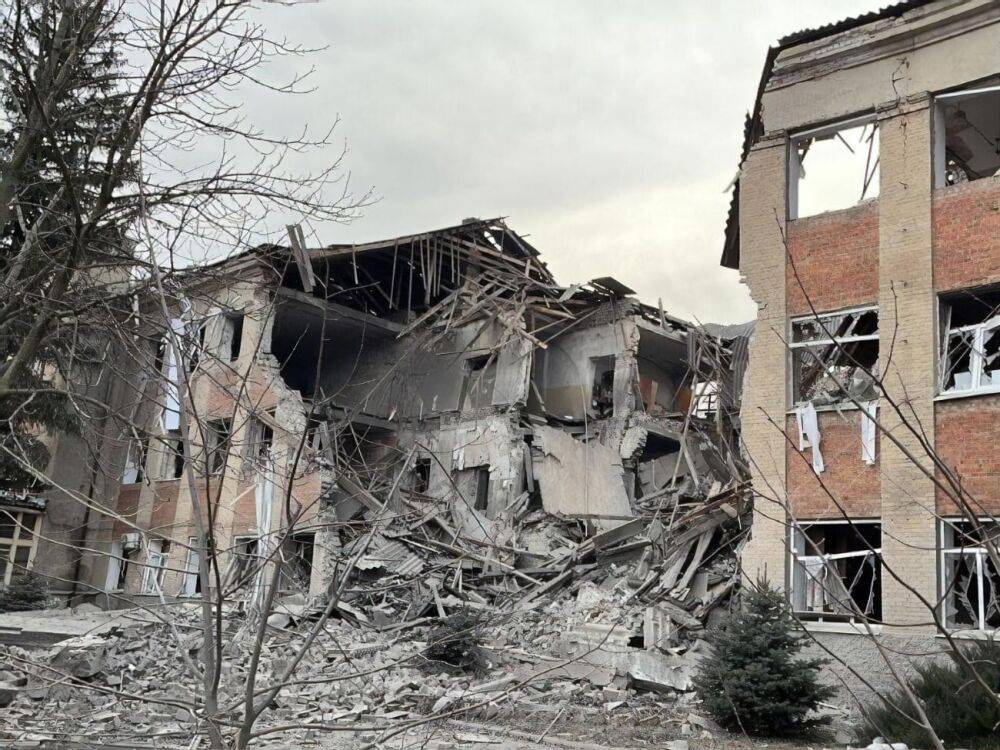 Российские оккупанты нанесли ракетный удар по Купянску, пострадал колледж – ОВА