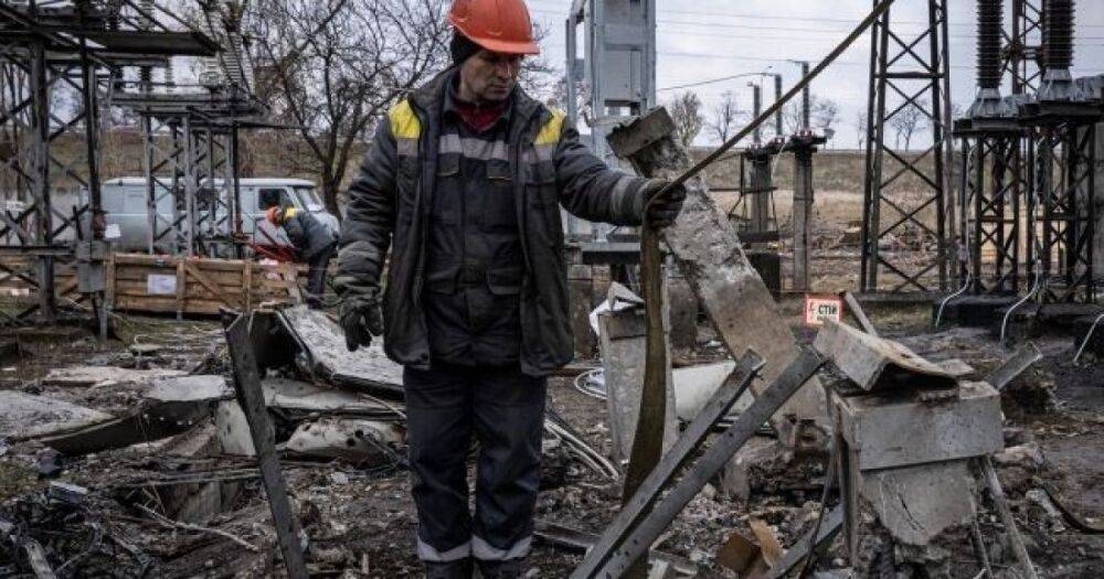 В Украине из-за обстрелов РФ повреждены более половины энергообъектов, — Шмыгаль (видео)