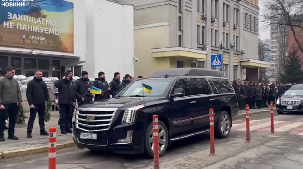 В Киеве началась церемония прощания с руководством МВД, погибшим в авиакатастрофе в Броварах