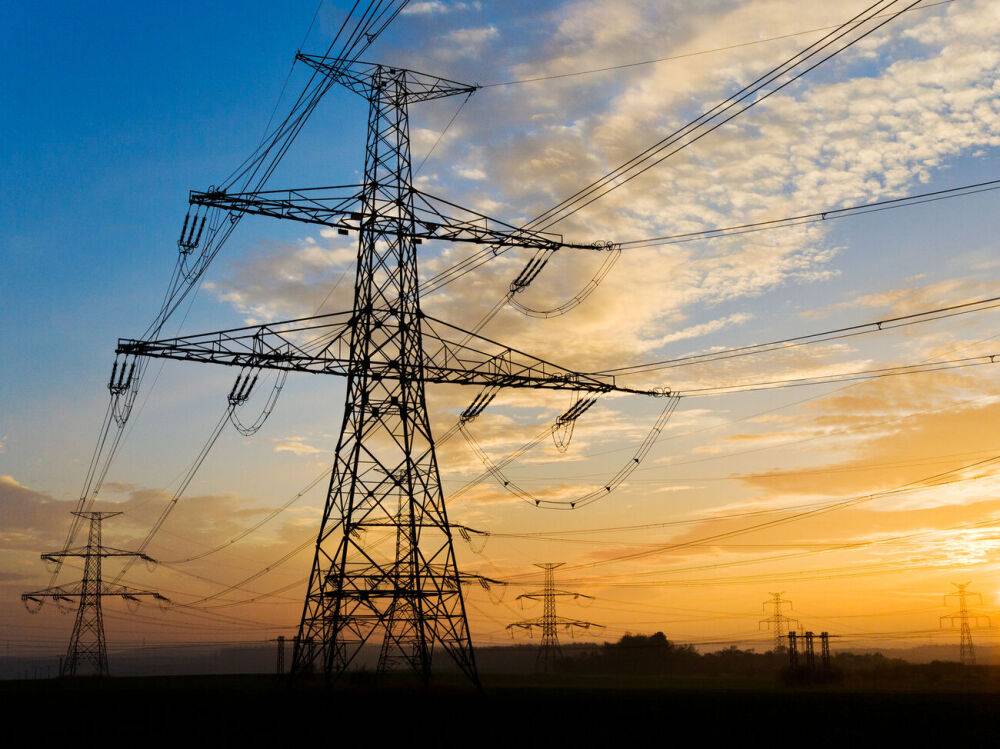 В Украине сохраняется значительный дефицит мощности электроэнергии, один из блоков ТЭС отправили на ремонт – "Укрэнерго"