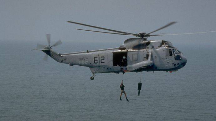 В Украину прибыл еще один британский вертолет Sea King – Резников