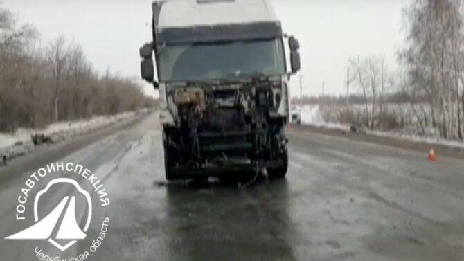 В ДТП с большегрузом на трассе Челябинск — Новосибирск погиб водитель легкового автомобиля