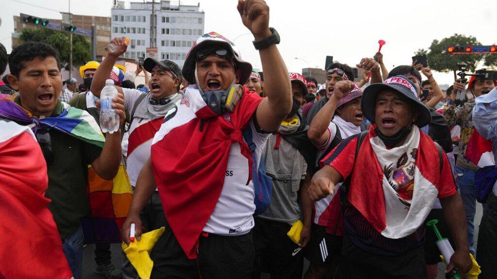 Президент Перу призывает к диалогу
