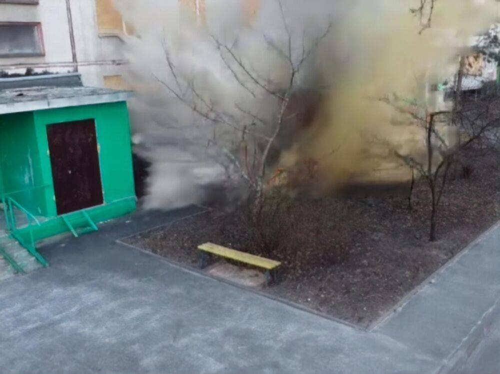 В Харькове нашли вмерзшую в землю неразорвавшуюся кассету от "Урагана". Саперы взорвали ее на месте