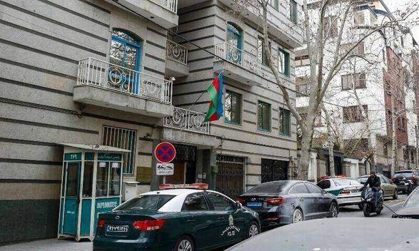 Азербайджан: Стрельба по посольству в Иране - теракт