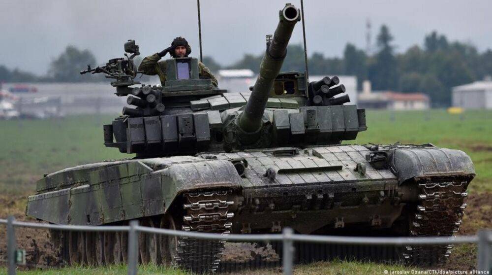 Посол рассказал, сколько танков в целом получит Украина от Запада