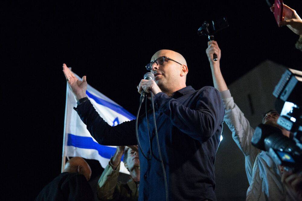 Эльдад Янив призвал отменить большую демонстрацию в Тель-Авиве из-за теракта в Иерусалиме