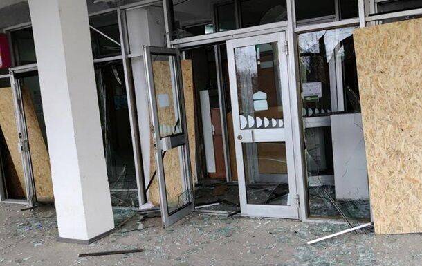 РФ обстреляла областную больницу Херсона