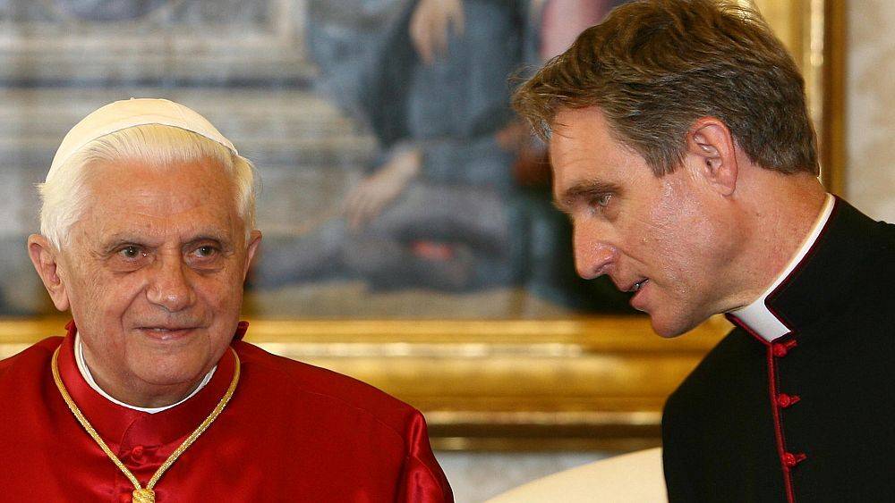 Личный секретарь Бенедикта XVI рассказал о проблемах во время его папства