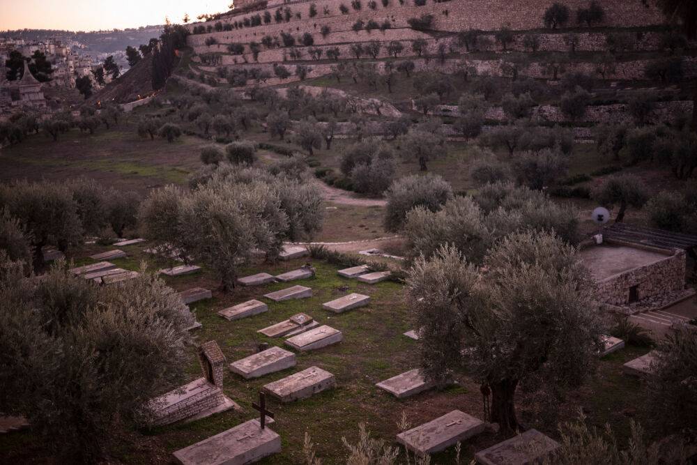 Позор Израиля: погром на иерусалимском кладбище, где похоронен Оскар Шиндлер