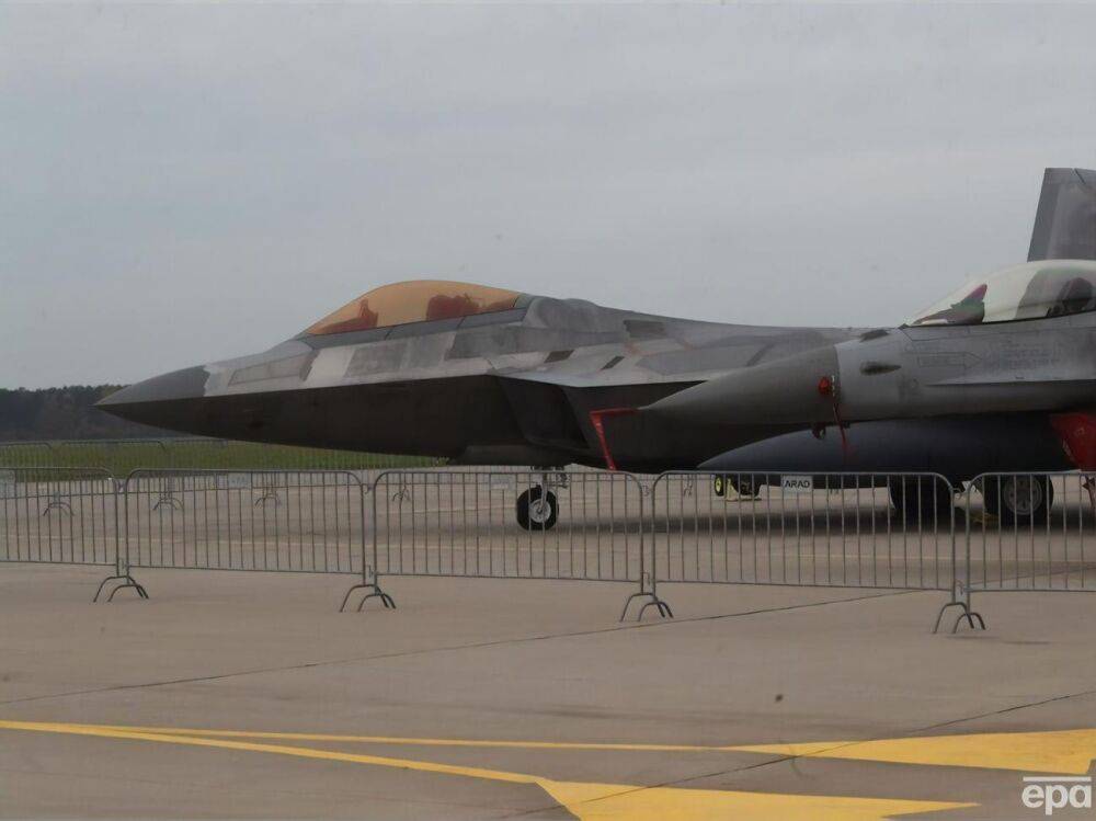 Польша готова передать Украине истребители F-16 вместе с союзниками по НАТО – Моравецкий