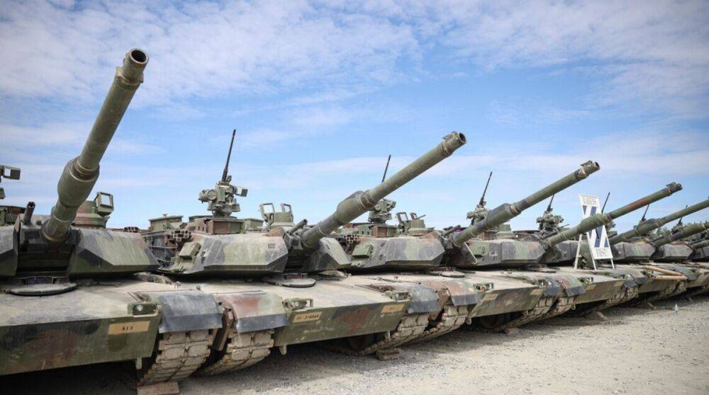Экс-командующий НАТО назвал три преимущества, которые дадут Украине западные танки