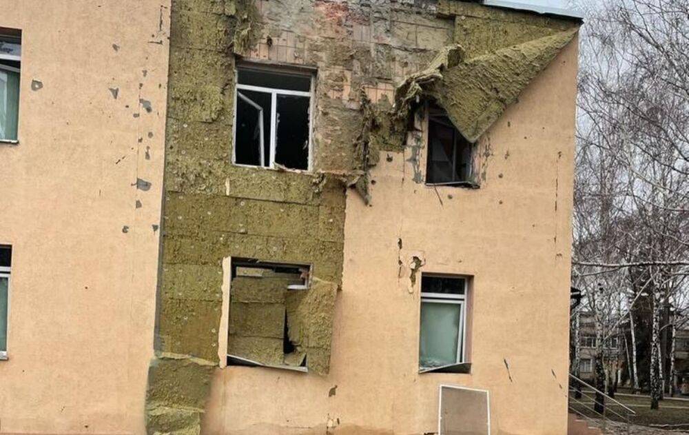 Росіяни обстріляли будинки та лікарню в Кураховому: є поранений