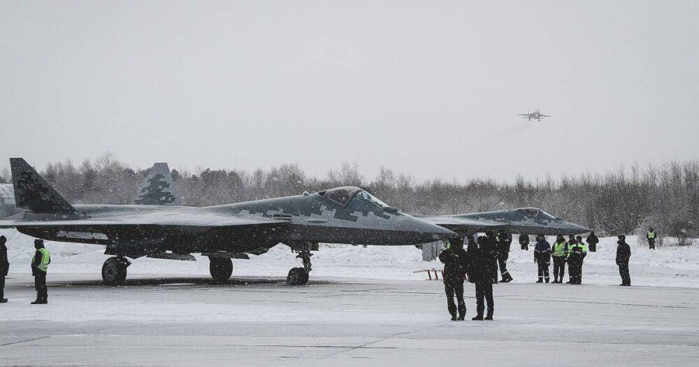 Россия боится использовать современные Су-57 в небе над Украиной, — разведка Британии (фото)