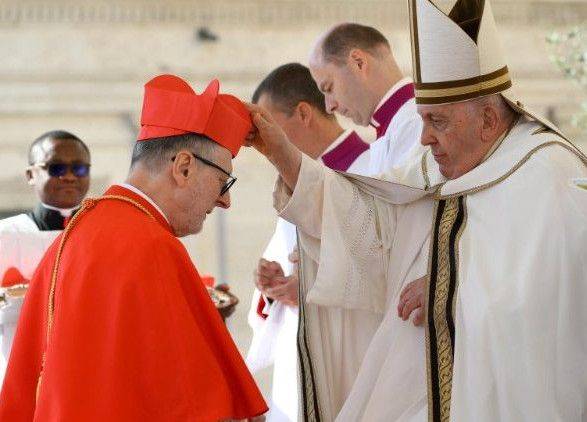 Папа Франциск ввел в Коллегию Кардиналов 21 нового члена