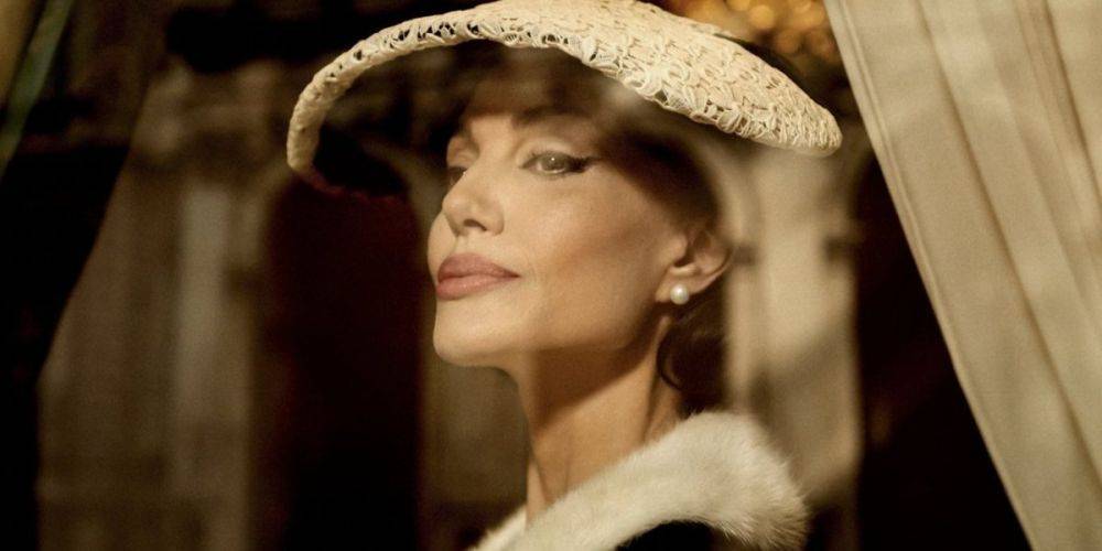 Трудно узнать. Появились первые фото Анджелины Джоли в роли оперной певицы Марии Каллас в новом байопике