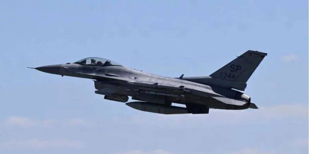 Нидерланды через несколько недель отправят F-16 в Румынию для обучения пилотов ВСУ