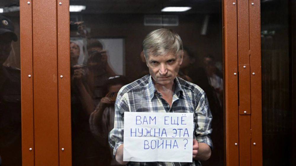 Против Алексея Горинова завели новое дело об "оправдании терроризма"