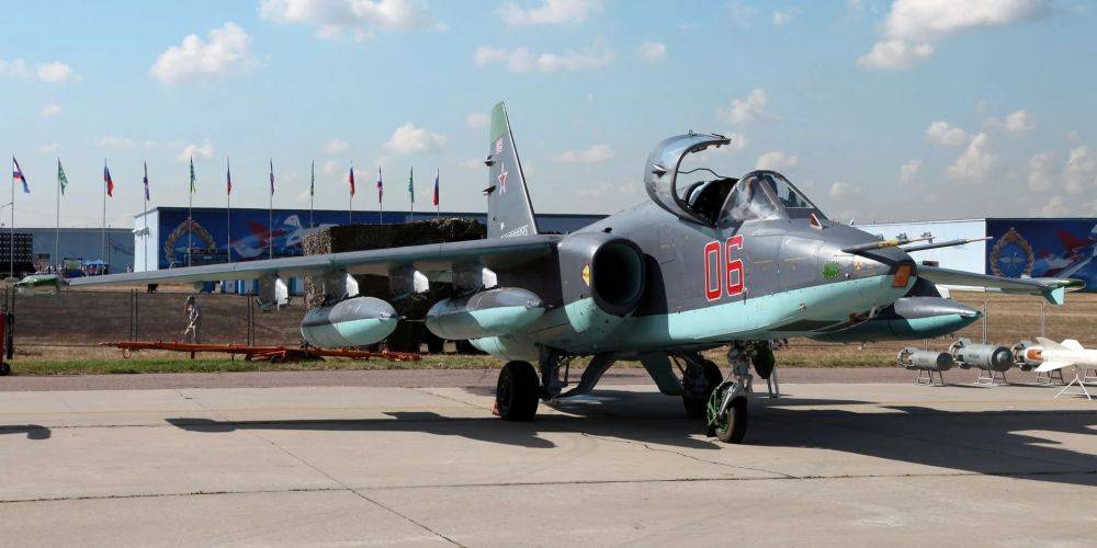 Силы обороны уничтожили российский истребитель Су-25 — Генштаб