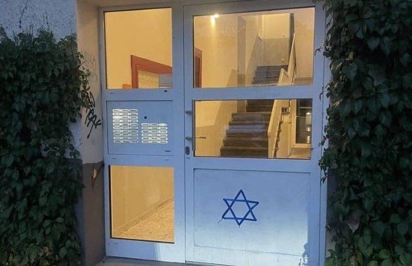 Война в Израиле - в Германии дома евреев начали помечать звездой Давида
