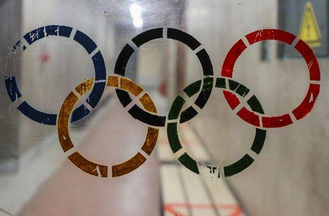 МОК решительно отвергает призывы полного отстранения спортсменов из России