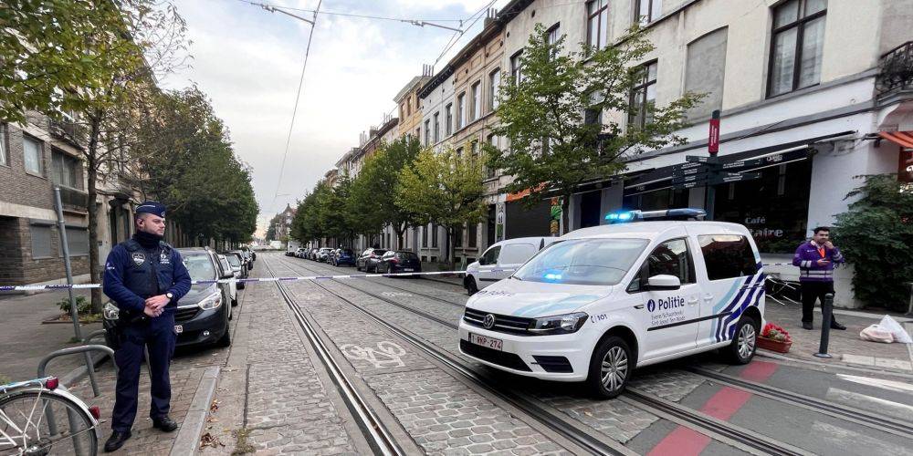Теракт в Бельгии. Полиция открыла огонь по подозреваемому в убийстве шведских болельщиков: он, вероятно, мертв