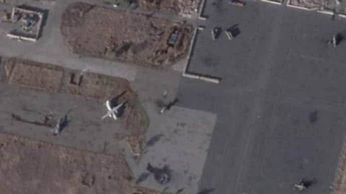 Спутник показал, как выглядит аэродром Луганска после ударов ВСУ
